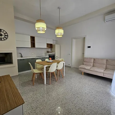 Apartment Retro - Pandorea -